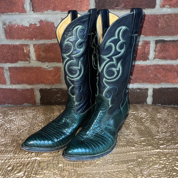 Nocona Shoes - Vintage Hunter Green Lizard boots by Nocona